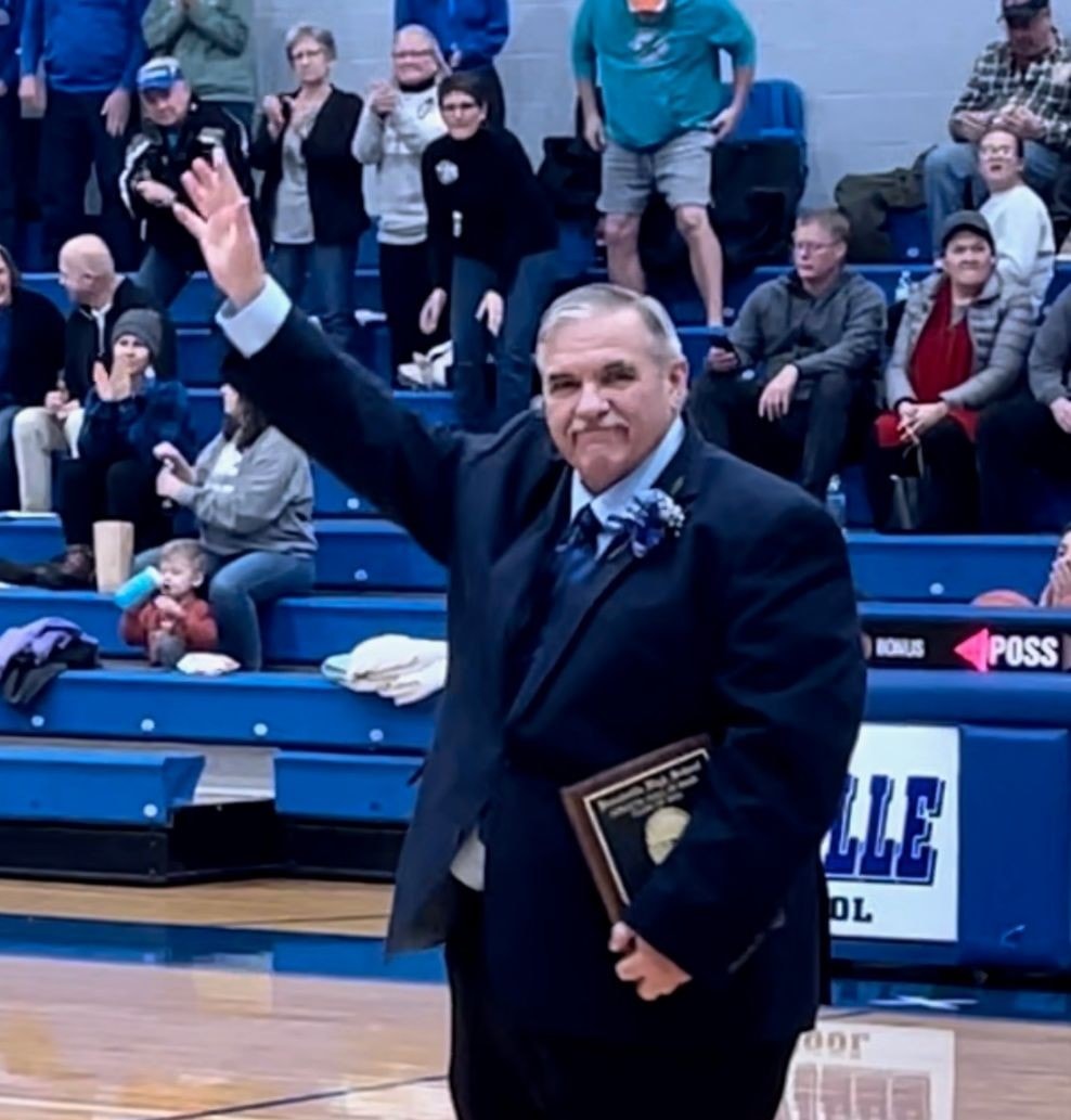 Bill acknowledging the crowd during his HOF induction at Brookville High School.